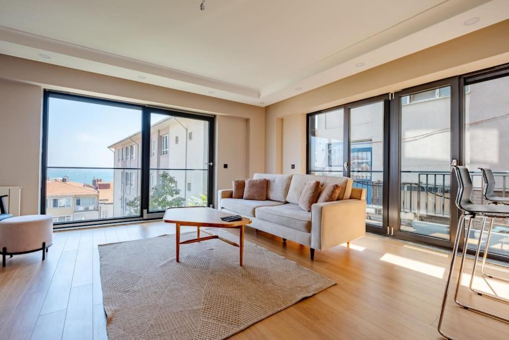 Bosphorus View With 2 Bedrooms